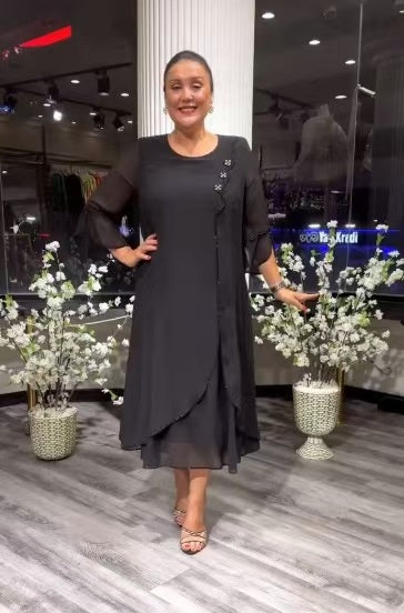 Damska sukienka z szyfonu w jednolitym kolorze, o luźnym kroju