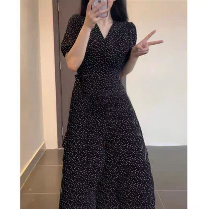 Delikatne sny - gwiazdkowe sukienki, które można nosić na cztery pory roku