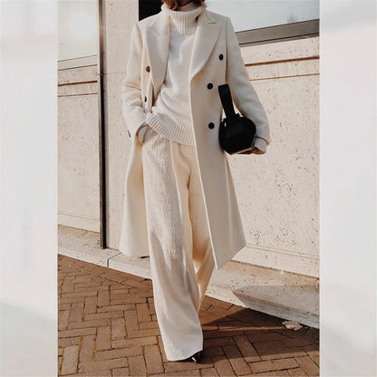 Stylowy dwurzędowy wełniany płaszcz z klapami